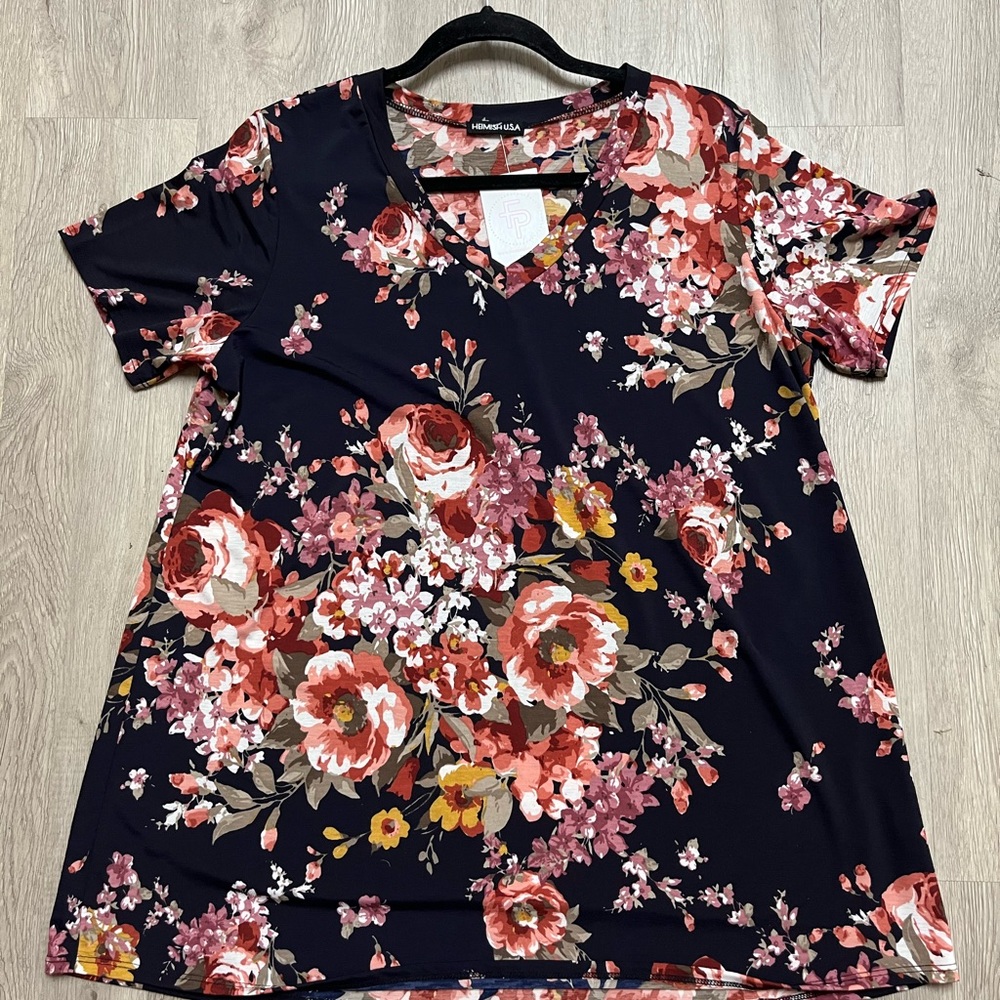 Heimish USA. Size 1X. NWT